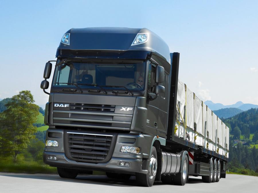  DAF XF105 4x2 FT Super Space Cab 2006 года  (фото 15 из 27)
